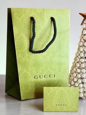 Gucci Authentic Gift Bag and Receipt Card for Gifting (Like New Condition)
